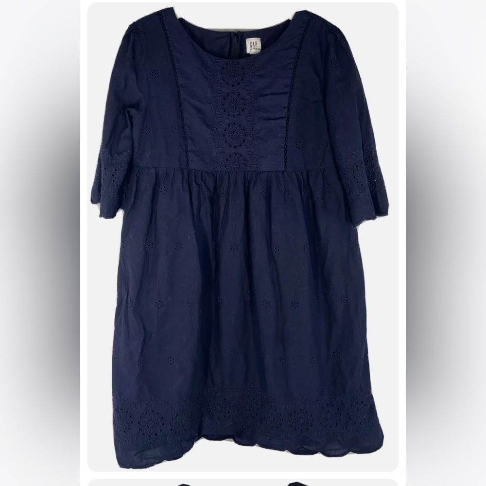 NWOT Gap Kids Girls Eyelet Dress Color Navy size M(8-9)